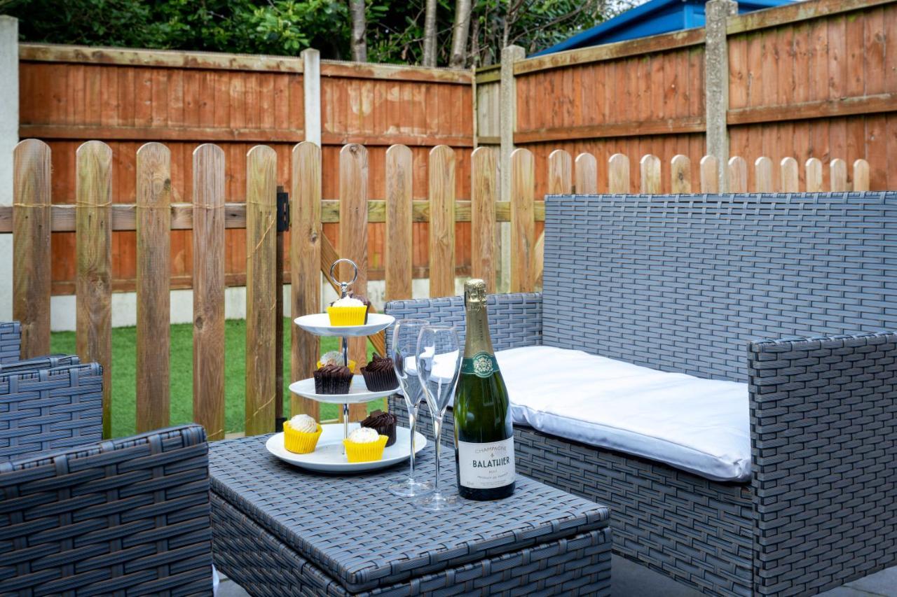 Yew Tree House Contractor / Family Home Free Netflix Fast Wifi Near Dudley/Birmingham Cradley Heath Ngoại thất bức ảnh