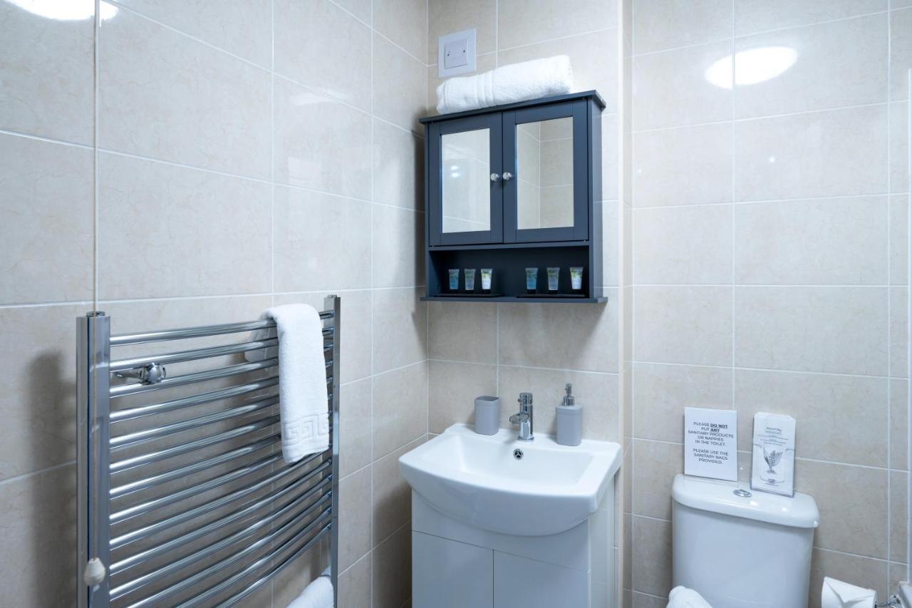 Yew Tree House Contractor / Family Home Free Netflix Fast Wifi Near Dudley/Birmingham Cradley Heath Ngoại thất bức ảnh